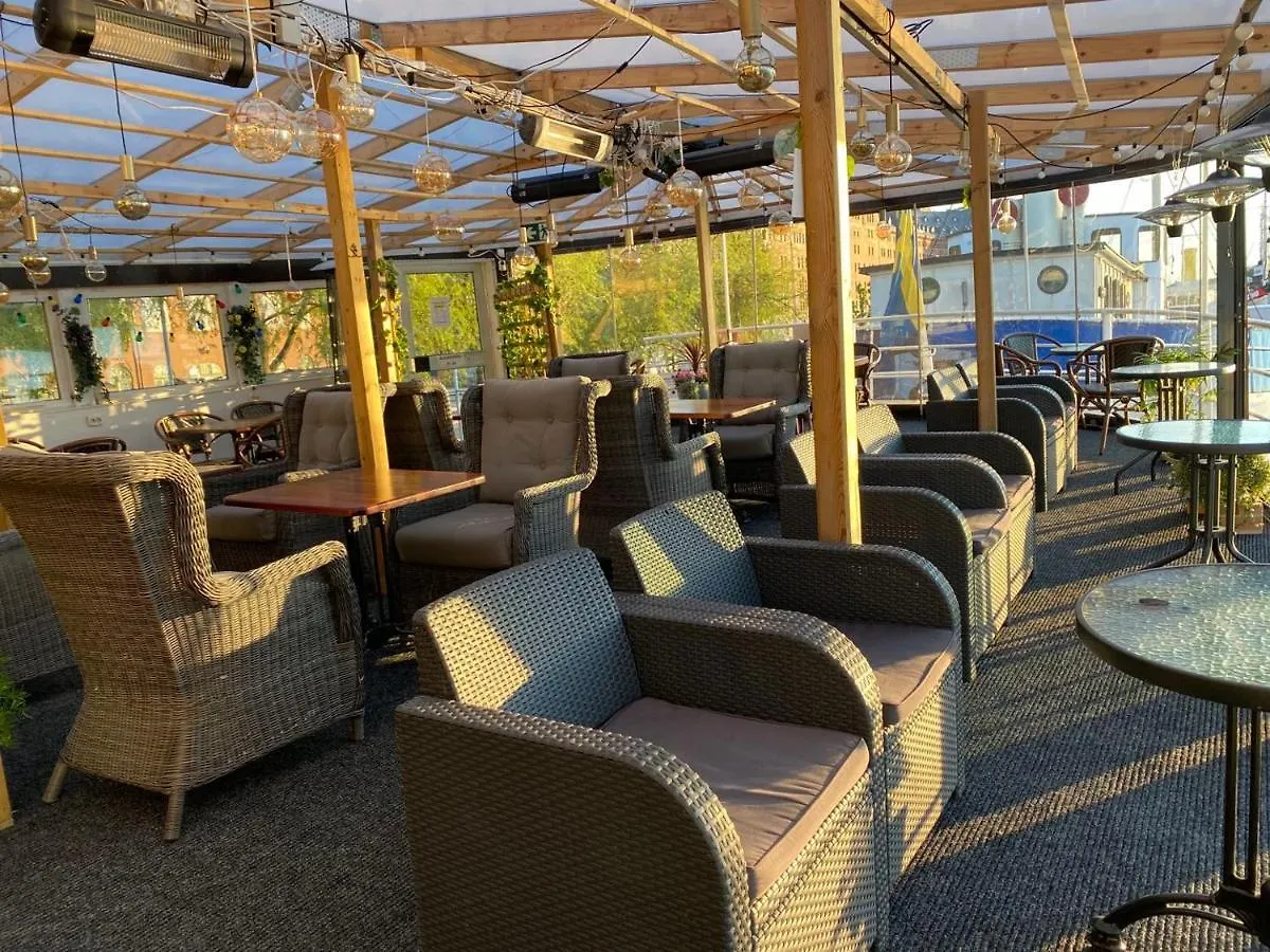 Loginn Hotel Stockholm Botel