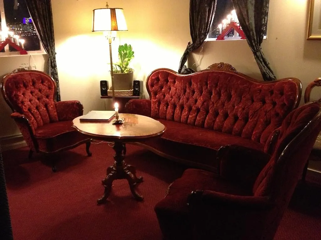 Botel Loginn Hotel Stockholm